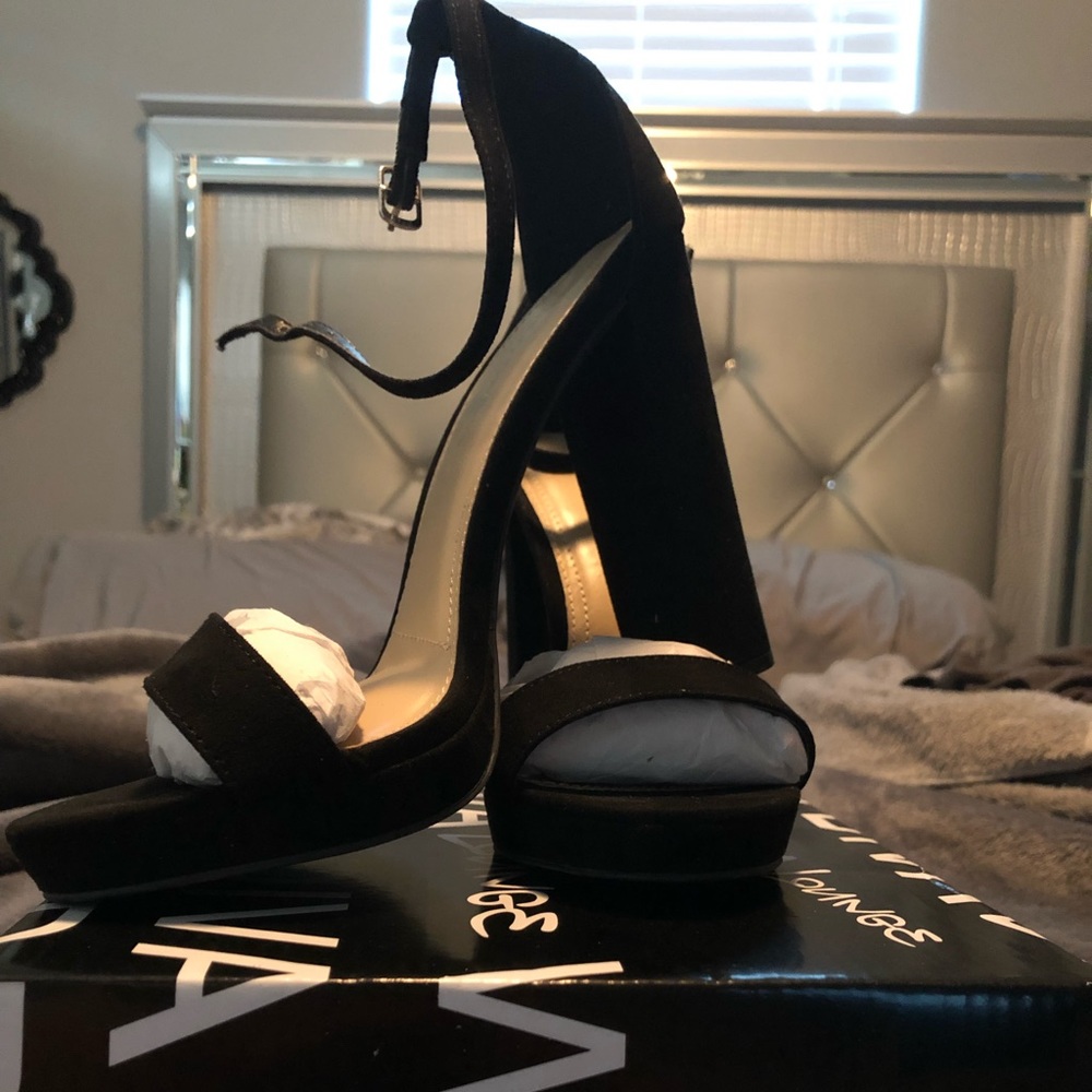 New in box heels size 7